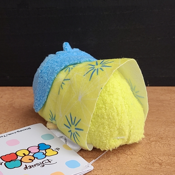 🆕️Disney Mini Tsum Tsum - Joy - Picture 3 of 9